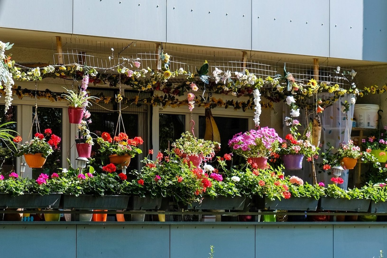 Balcony garden flowers pixabay